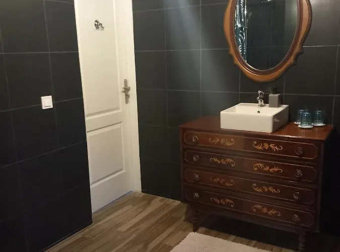 O Ninho Do Rei * Vila de Rei